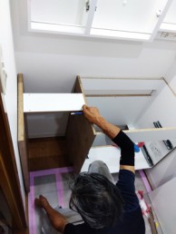 木の質感やぬくもりを感じられる木目調でスタイリッシュに　目黒区M様邸